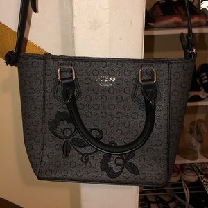 Guess crossbody bag